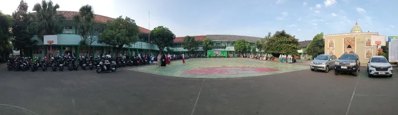 Halaman Madrasah
